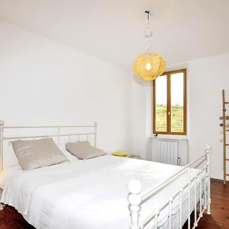 Casa vacanze 3 Bedroom Pet Friendly In *