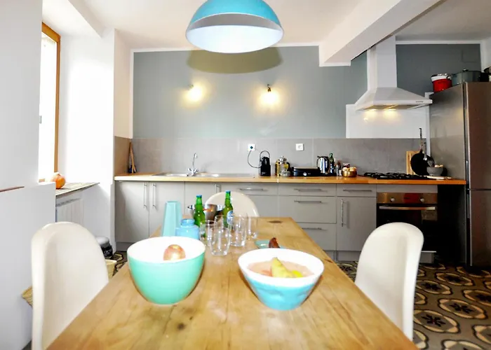 Vakantiehuis 3 Bedroom Beautiful In Castelreng
