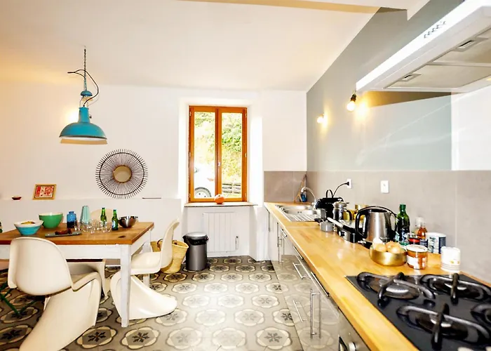 3 Bedroom Beautiful In Castelreng