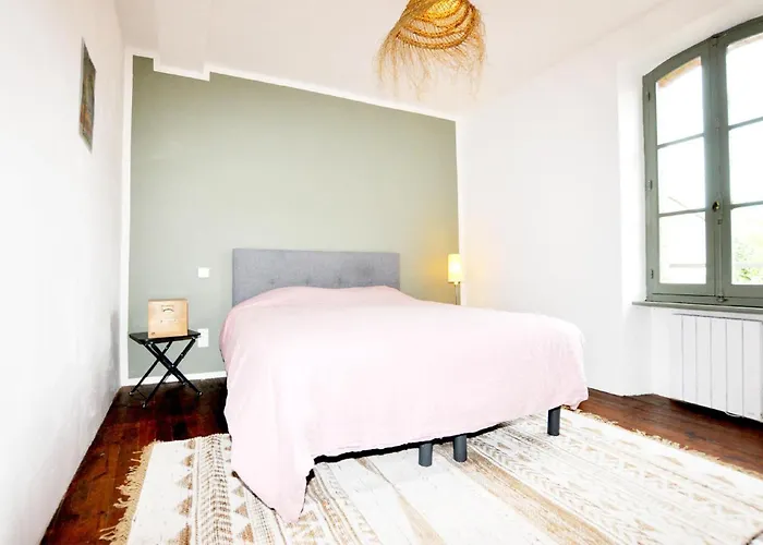 Vakantiehuis 3 Bedroom Beautiful In *