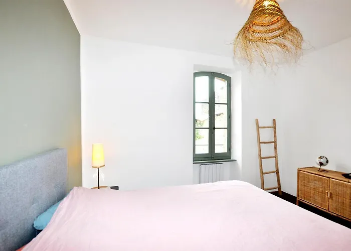 3 Bedroom Beautiful In * Castelreng